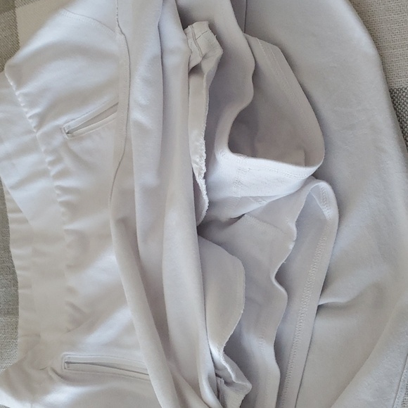 Talbot white skorts elastic band waist - Picture 3 of 6